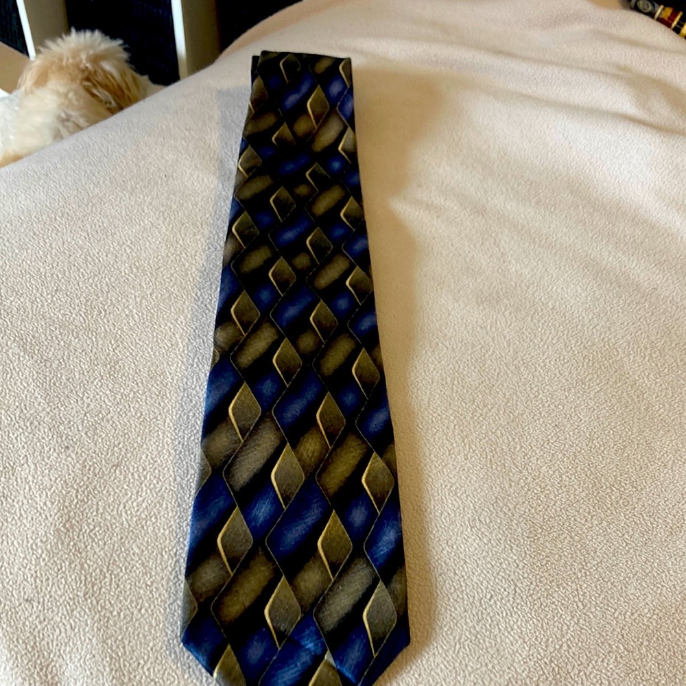 Bellagio blue and gold tie